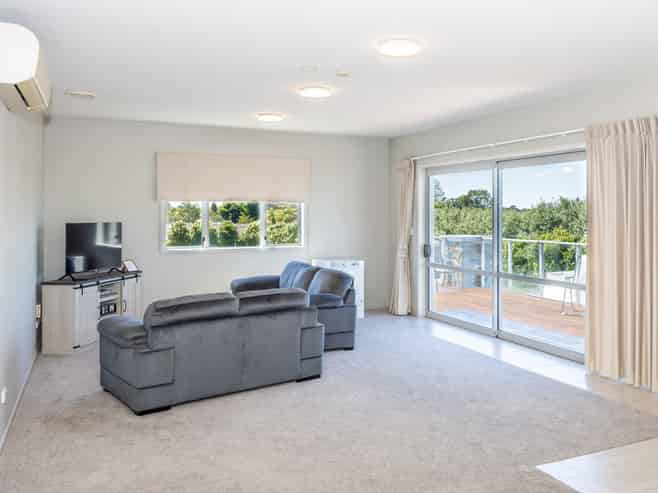 21/111 Thomas Road, Rototuna