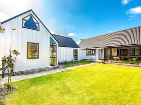 11 Burtts Road, Durie Hill