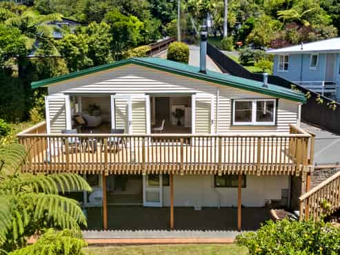 36 Foster Crescent, Belmont
