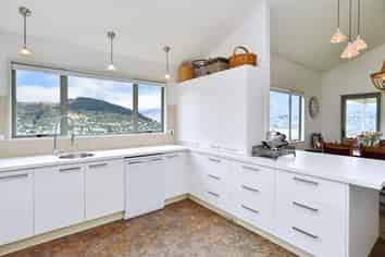 30 Bridle Path, Lyttelton