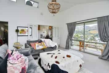 30 Bridle Path, Lyttelton