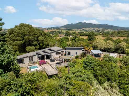 10 Kakaramea Road, Pirongia