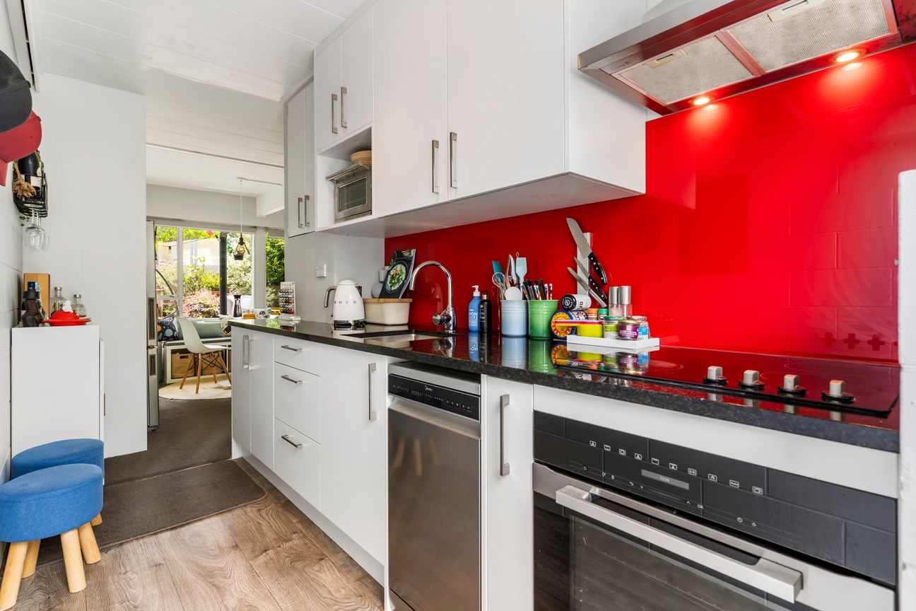 Location, Lifestyle, and Ease of Living! – pohled 4