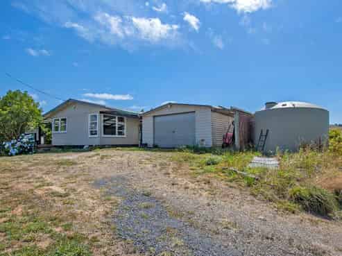 1264 State Highway 1, Hikurangi