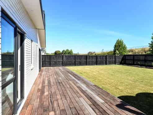 33 Overton Street, Rototuna North