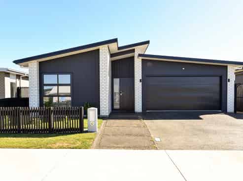 33 Overton Street, Rototuna North