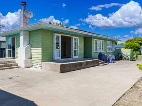 522 Lowe Street, Camberley