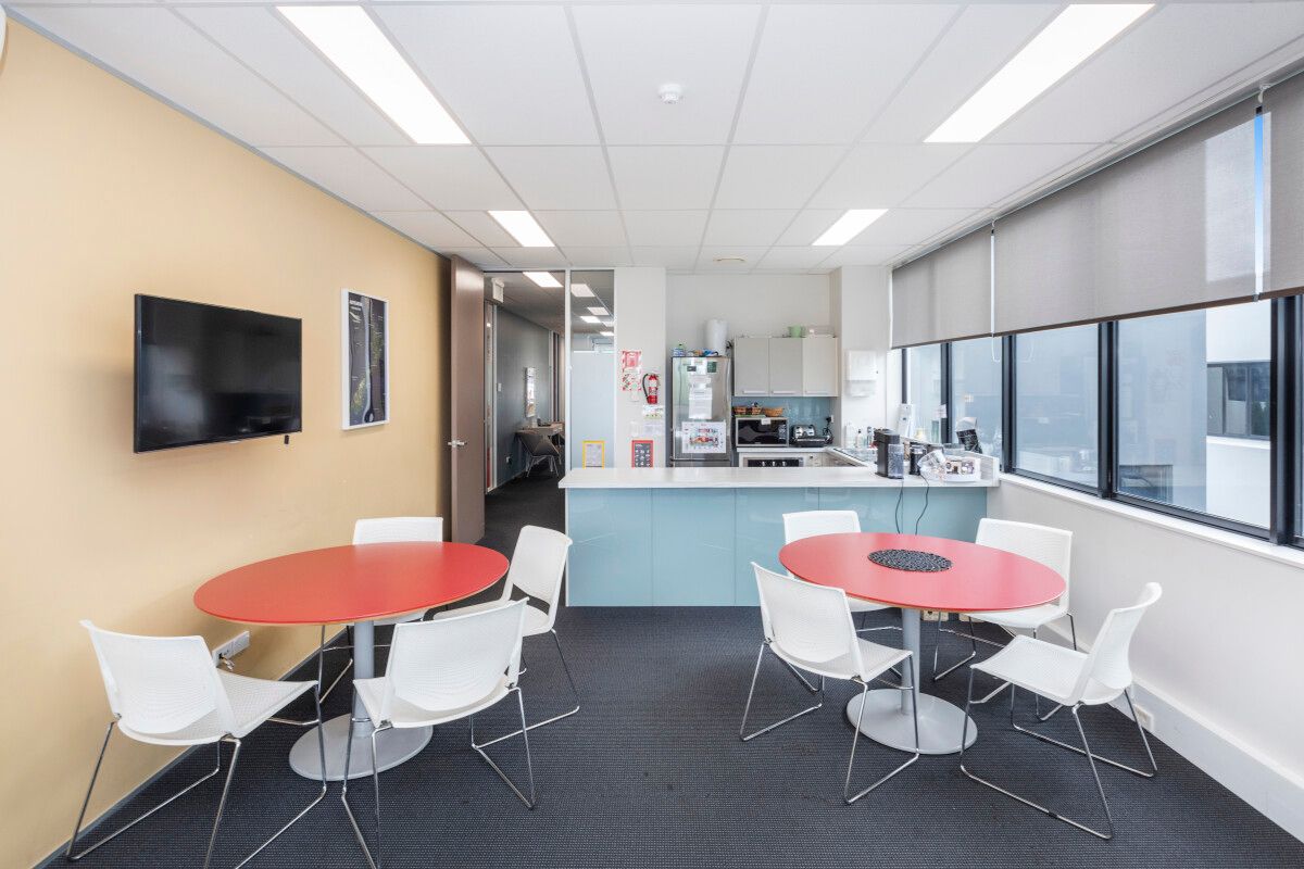 Stunning Premium Office Floor With Fitout - Meer