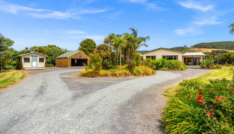 357 Brown Road, Hakaru