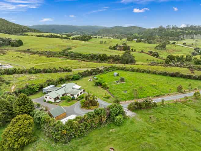 357 Brown Road, Hakaru