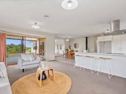 357 Brown Road, Hakaru