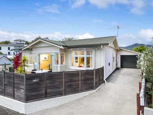 3 Britannia Heights, Stepneyville