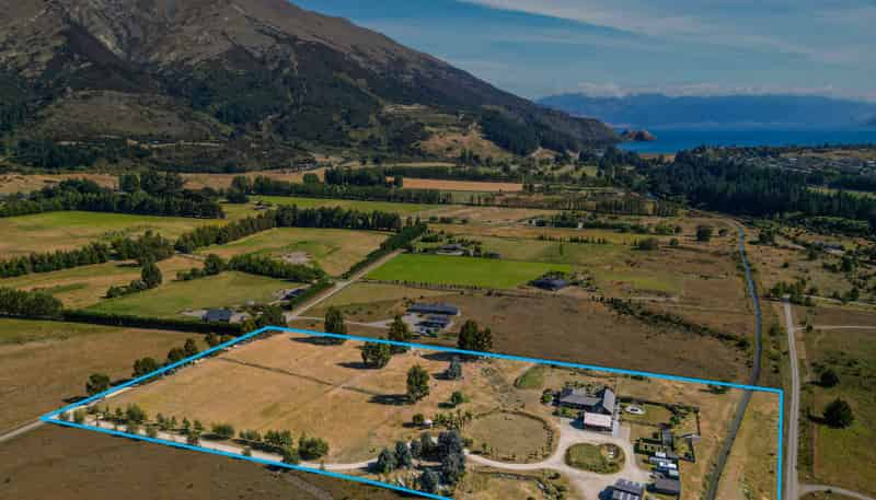 22 Grayburn Lane, Lake Hawea