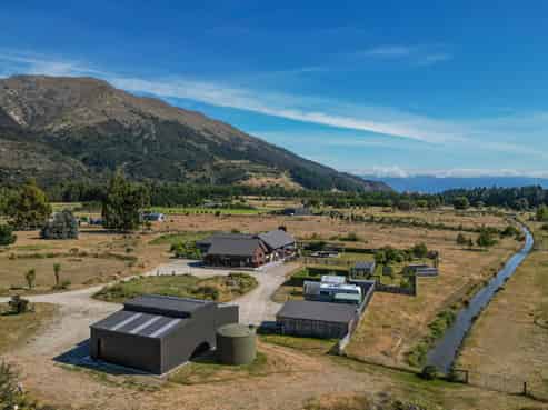 22 Grayburn Lane, Lake Hawea