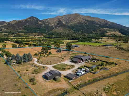 22 Grayburn Lane, Lake Hawea