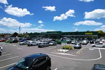 High Profile Meadowlands Mall Retail | 99m2