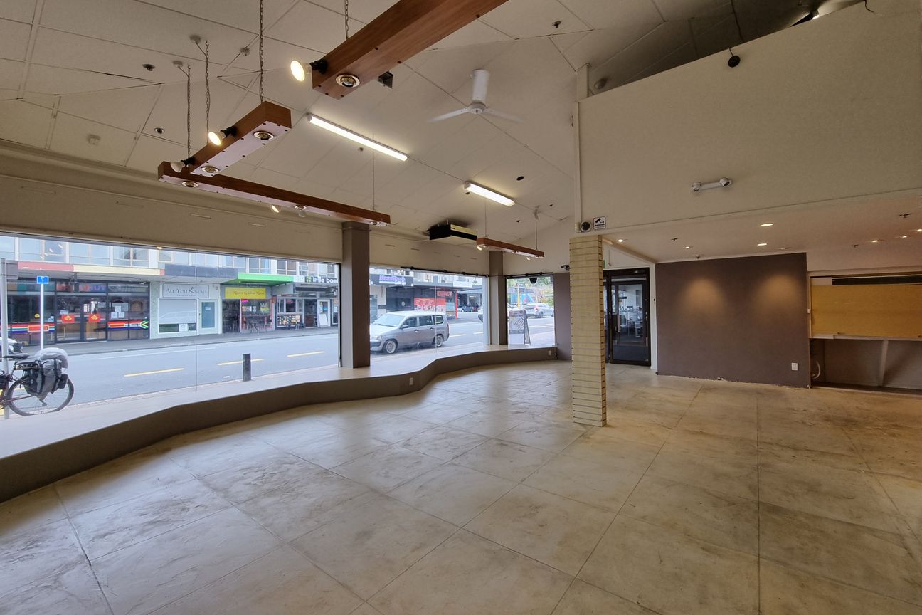 Bright and Busy retail Corner - Ansicht 4