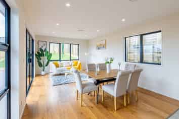 144 Ninth View Avenue, Beachlands