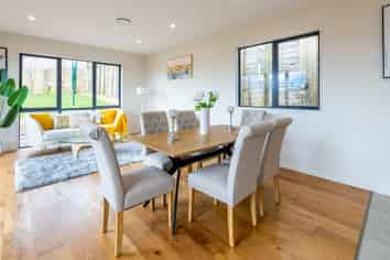 144 Ninth View Avenue, Beachlands