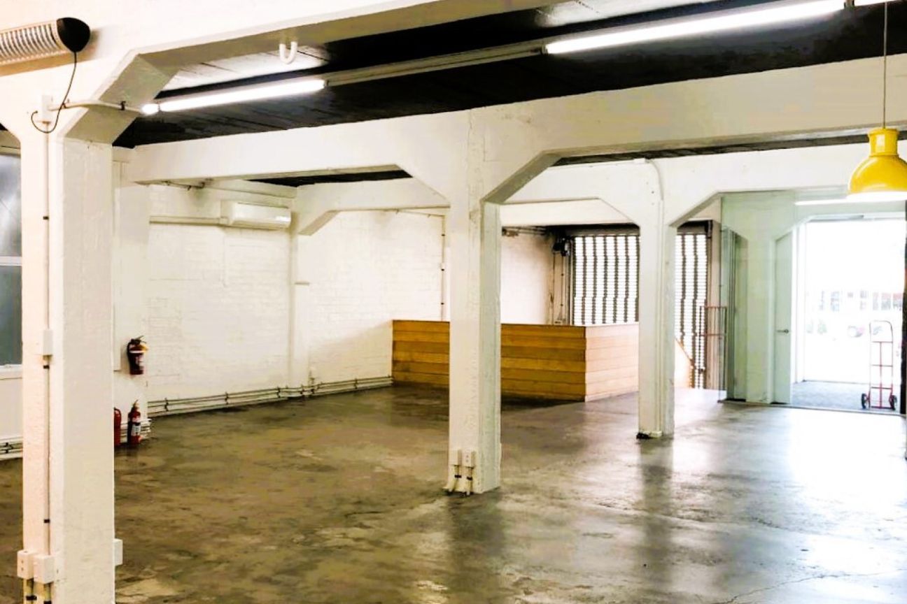 Newmarket Showroom | 209 m² - Vue 3