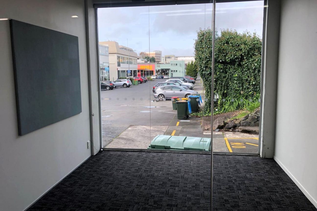 Newmarket Showroom | 209 m² - Vue 5