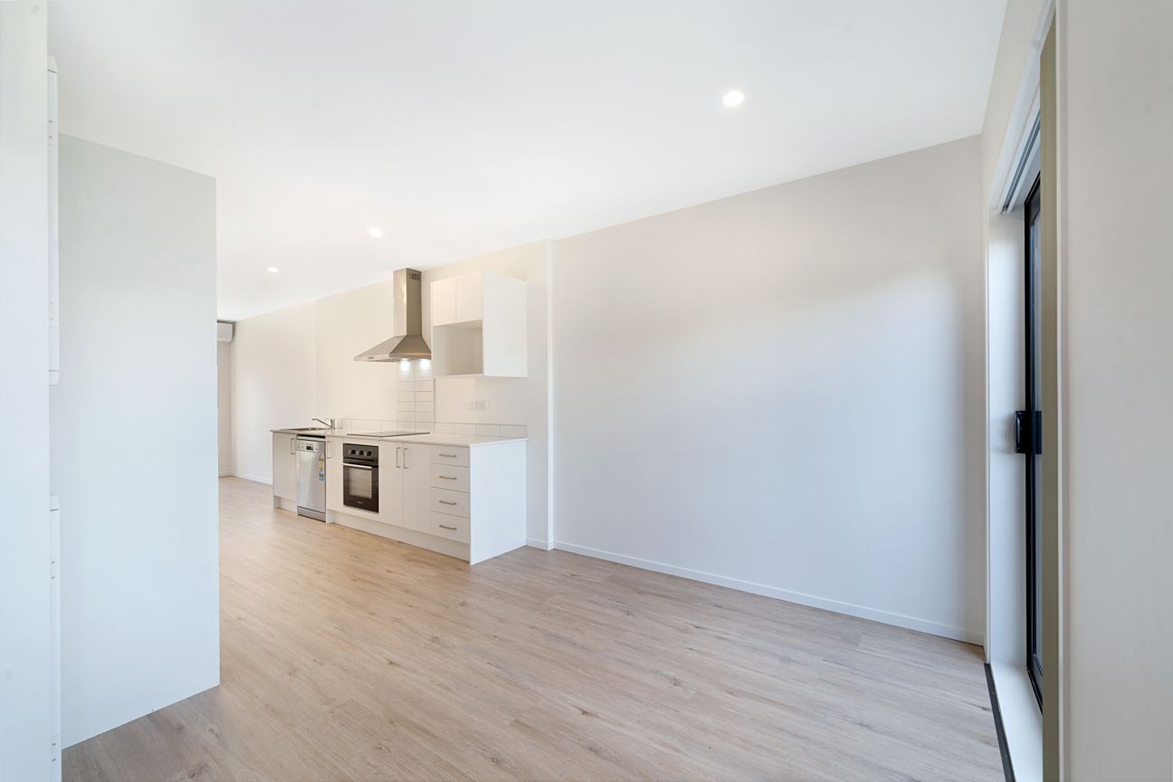 Easy Townhouse Living, Surplus to Vendor's Needs. - Bild 3