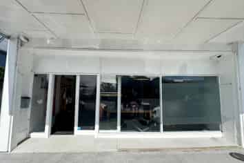 Distinctive Character Retail Shop on Onehunga Mall
