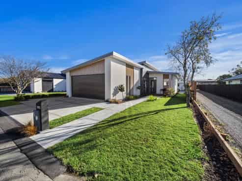 9 Turton Street, Allenton