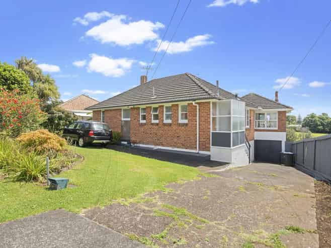 35 Oran Road, Panmure