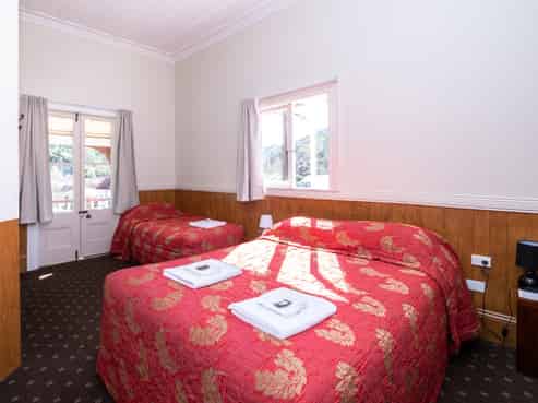 Whangamomona Hotel - Adventure Awaits!