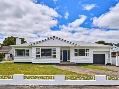 7 Beecham Grove, Epuni