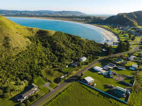 170 Newcastle Street, Mahia