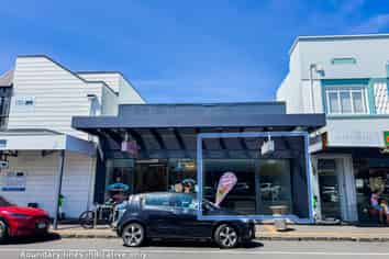 St Heliers retail with brand new frontage