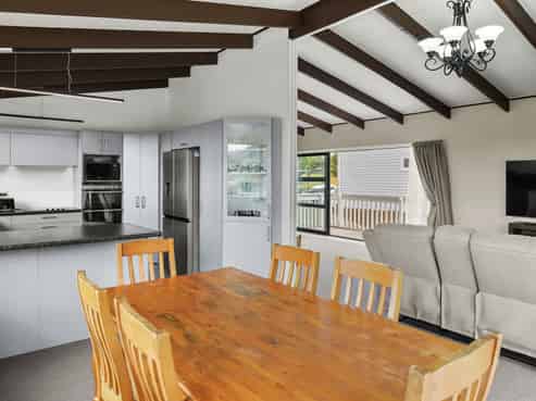 416 Sandes Street, Thames