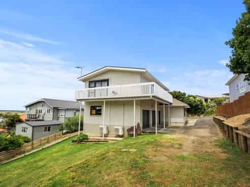 416 Sandes Street, Thames