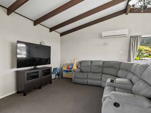 416 Sandes Street, Thames