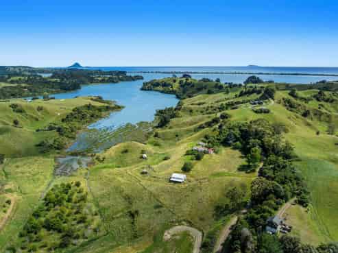 45 Burke Road, Wainui