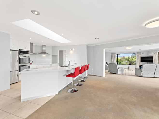 10 Moana Heights, Waikawa