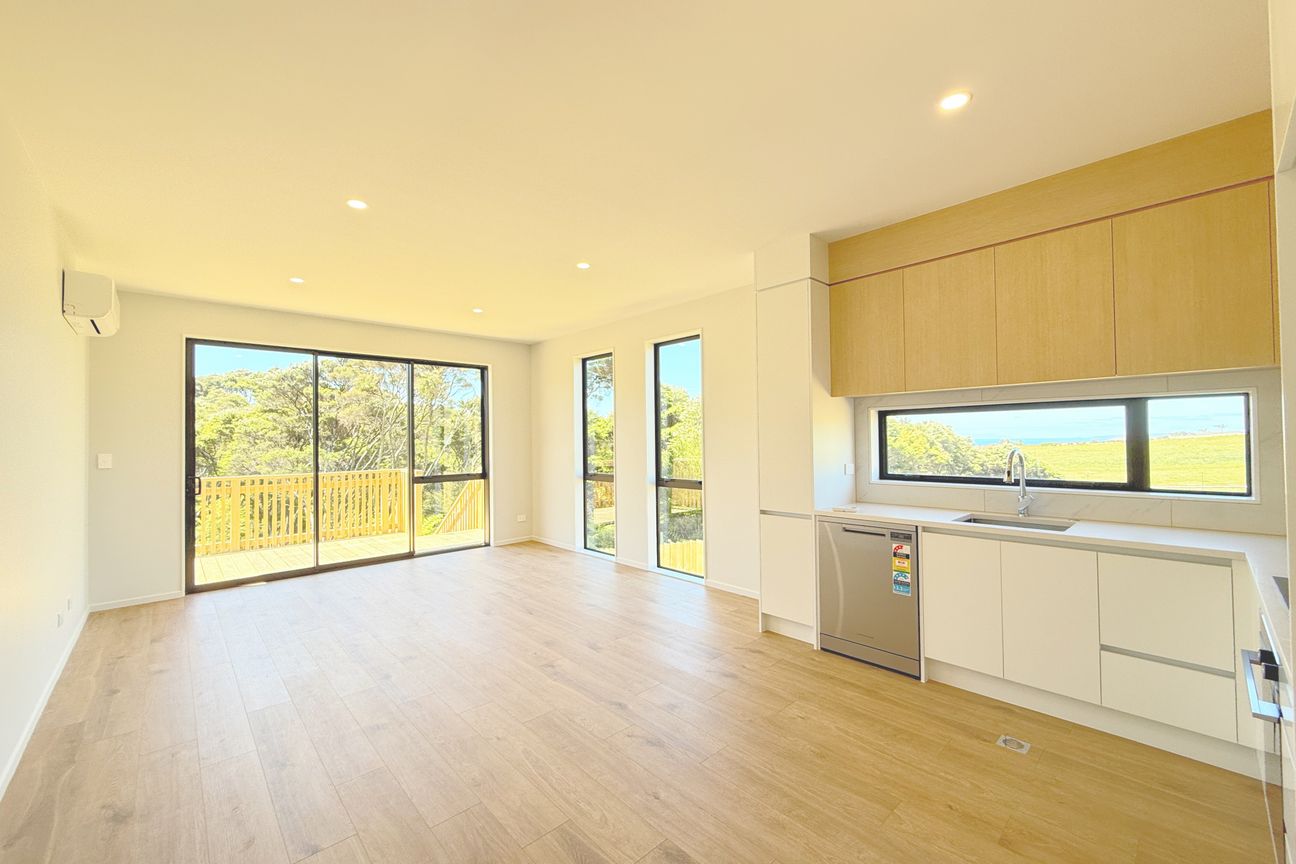 Coastal Elegance with Modern Comforts - Więcej