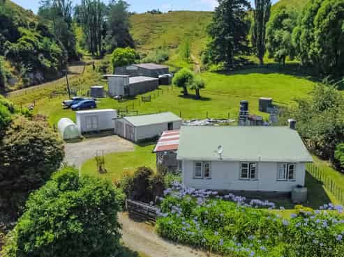 7110 Ohura Road, Stratford