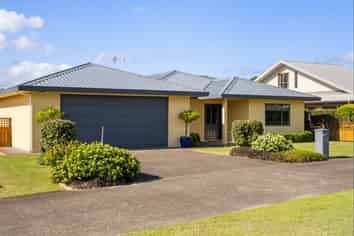 57 Potae Avenue, Lytton West
