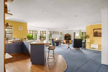 57 Potae Avenue, Lytton West