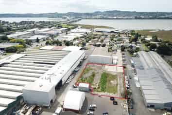 Prime industrial yard for lease 