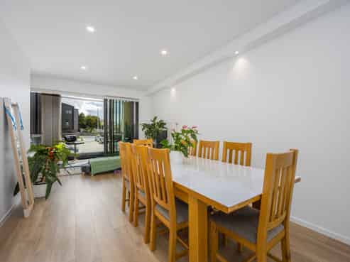 18/54 Taharoto Road, Takapuna