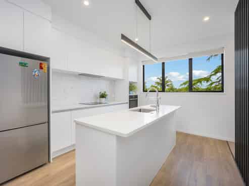 18/54 Taharoto Road, Takapuna