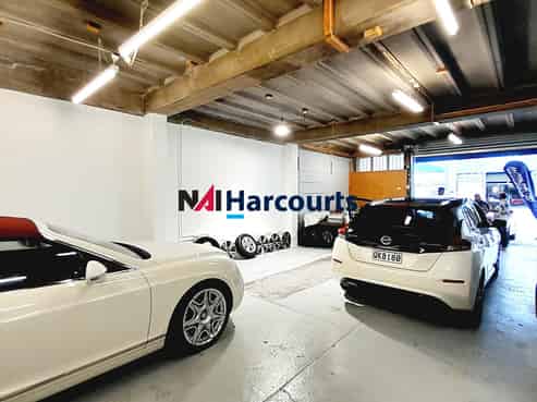 Newmarket Warehouse/Office