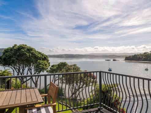 4C Cambrae Road, Raglan