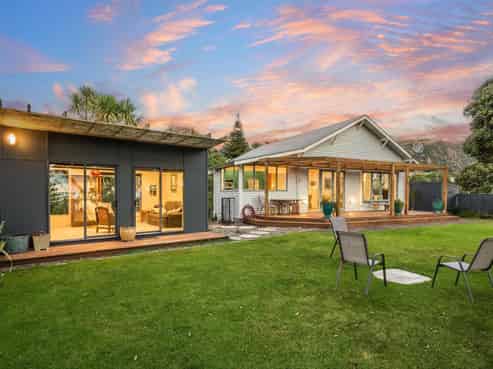 137 Wellington Road, Paekakariki
