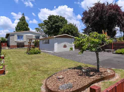 10B Rutland Street, Utuhina