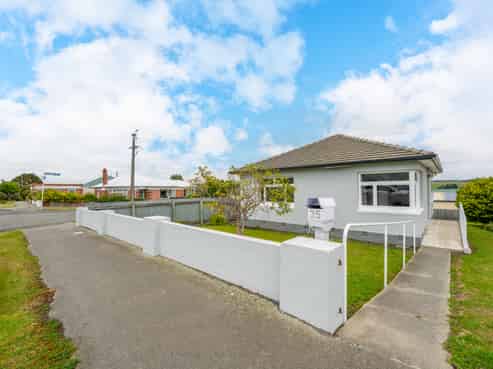 35 Saint George Street, Watlington